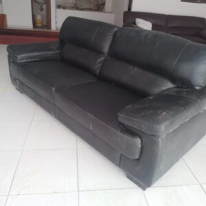 Sofa cuero negro