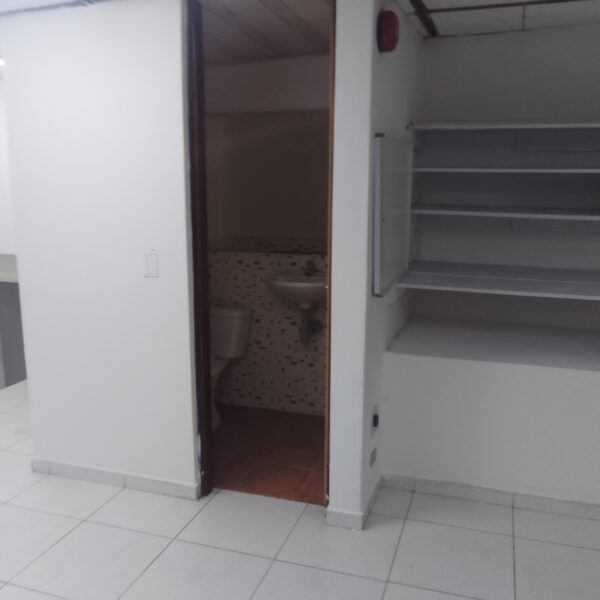 Arriendo local Barrio Carvaja - Imagen 7