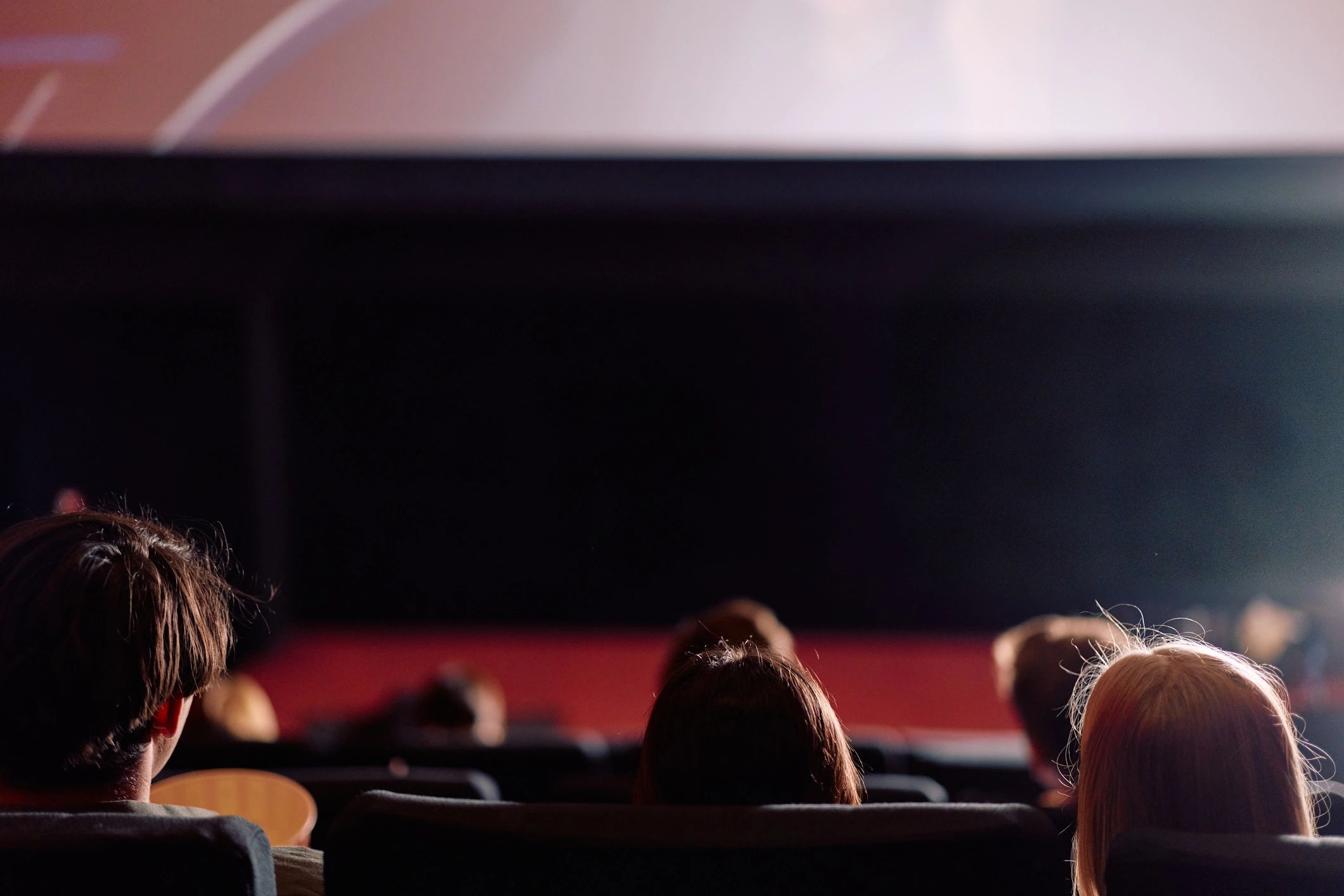 Audience scene representing trending entertainment coverage