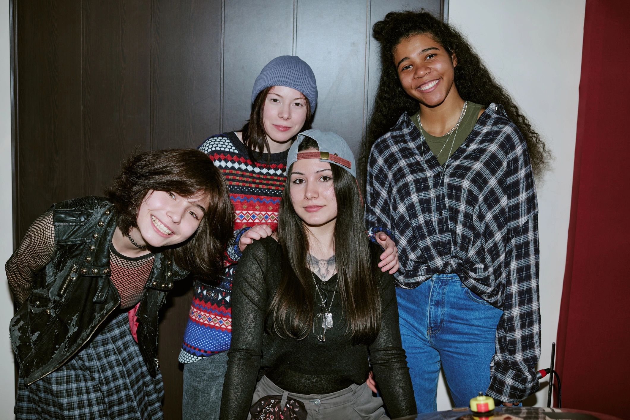 Group portrait used to represent celebrity feature coverage